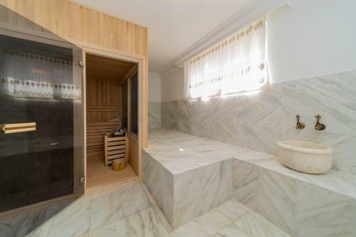 Superb Villa With Pool Hamam And Sauna In Antalya