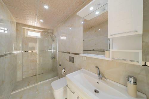Superb Villa With Pool Hamam And Sauna In Antalya