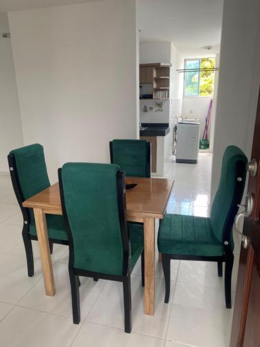 Hermoso Apartamento Amoblado Con Parqueadero 301