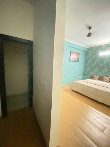 Entire Villa With Private Parking & Private Garden