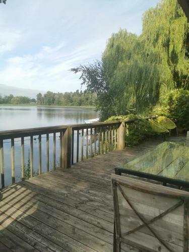 Chalet Chaleureux Sur Le Bord de Leau Naviguable