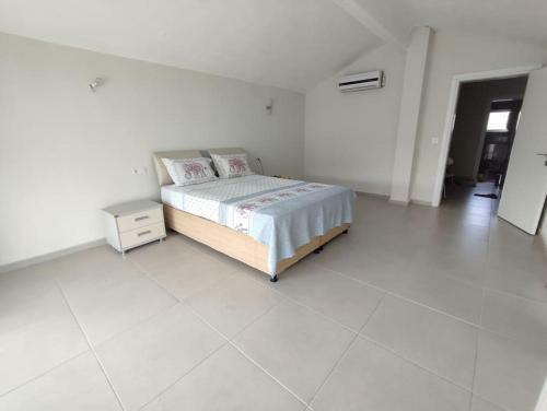 Villa Serenity With Private Pool And Large Garden.