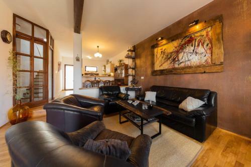 Luxury Apartment Pharos