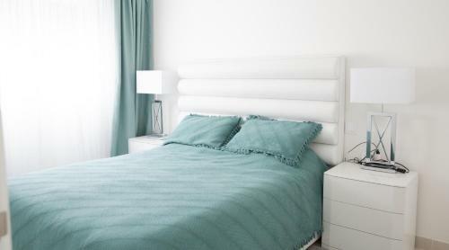 Lovely Apartment Centrally Located In Estepona