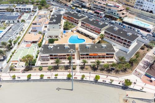 Apartamento Close To Playa Las Vistas With Pool And Parking