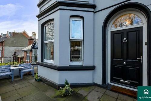 Villa No 8, Lawrence Hill