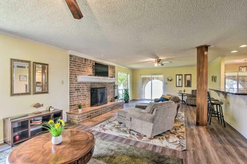 Lakefront Livingston Retreat With Fire Pits!