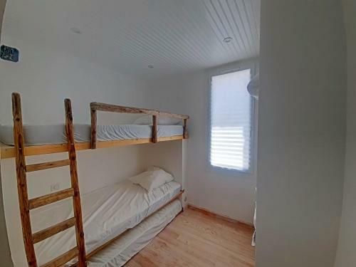 R�f Ls73 : Maison de Village 9 Pers Rue Espelly
