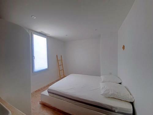R�f Ls73 : Maison de Village 9 Pers Rue Espelly