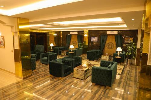 Royal Mansion Hotel