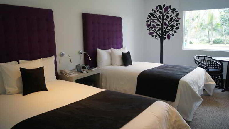 Riande Airport Hotel & Resort