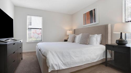 Modern Apartment In Prime Location Id9246x31