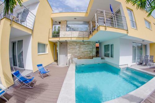 Apartamentos Villa Danex Superior