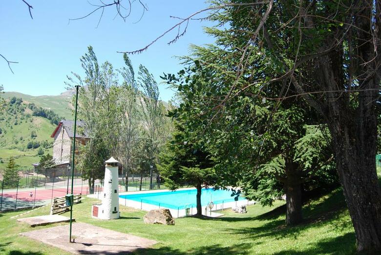 Aparthotel Midi 3000