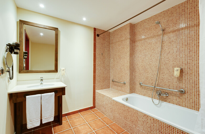 Hotel El Paso - Portaventura Park Tickets Incluidos + 1 Acceso Ferrari Land