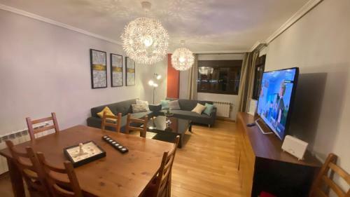Apartamento Aires De Toledo-parque Warner Y Madrid En Familia
