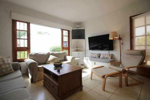 Apartamento Casa B�rbara En Playa Basti�n