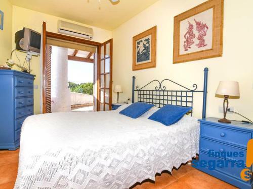 Casa El Vendrell, 4 Dormitorios, 8 Personas - Es-320-3