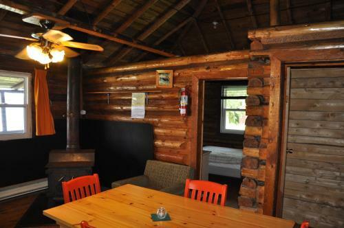 Okimot Lodge On Tomiko Lake