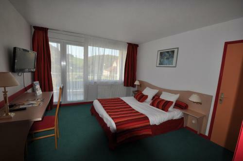 Hotel Logis Le Relais De La Vallee