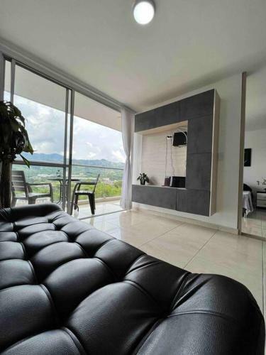 Apartamento Nuevo, Central, Hermosa Vista.