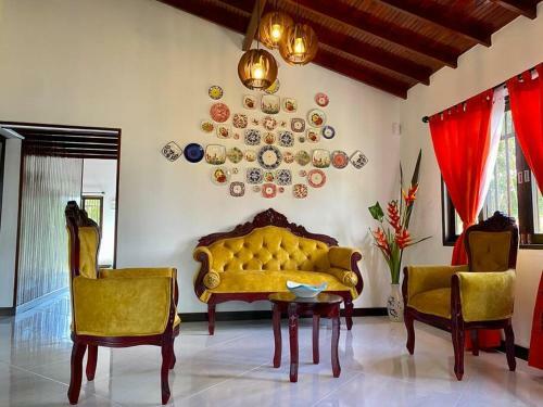 Acogedora Casa de Campo Con Excelente Ubicaci�n