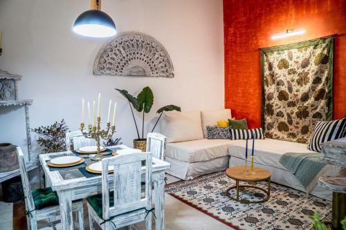 Apartamento Edificio Ubicado En El Centro de La Ciudad Dentro de La Ciudad Amurallada Edificio Ayos