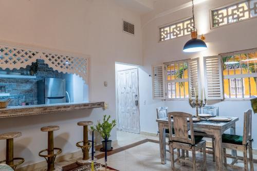 Apartamento Edificio Ubicado En El Centro de La Ciudad Dentro de La Ciudad Amurallada Edificio Ayos