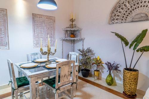 Apartamento Edificio Ubicado En El Centro de La Ciudad Dentro de La Ciudad Amurallada Edificio Ayos