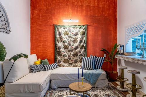Apartamento Edificio Ubicado En El Centro de La Ciudad Dentro de La Ciudad Amurallada Edificio Ayos