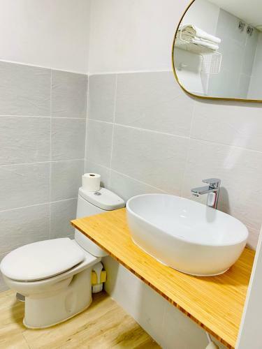 Flamenca Triana - Apartamento Totalmente Equipado Wifi 2d Sofas Camas 2 Ba�os