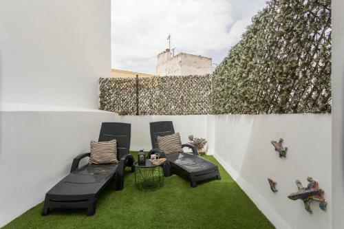 Terrace & Chill Urban Apartment