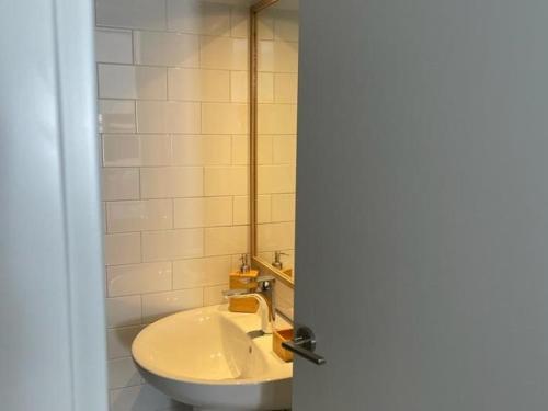 Slow Sevilla Suite - Two-bedroom Apartment With Private Pool
