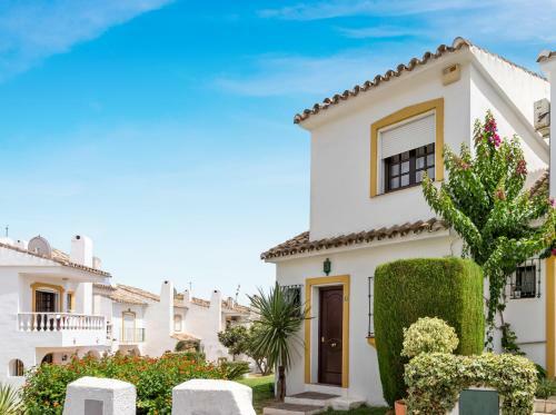 Apartamento La Campana Townhouse With Pool Ref 222