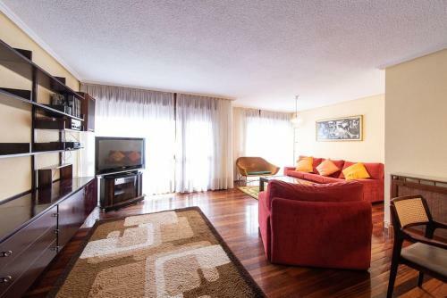 Apartamento A 10 Mn de Playas, Avenida Principal de Santander