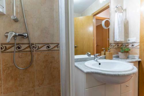 Apartamento Rentafive Nuevo Junto A La Playa Ascensor