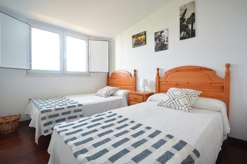 Apartamento Con Jard�n En Playa de Corrubedo
