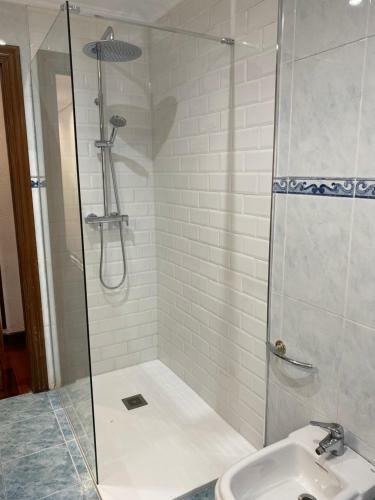 Apartamento C01a04 C�ntrico 4 Dormitorios