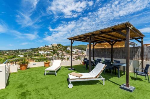 Apartamento �tico D�plex En Santa Eulalia Junto A La Playa