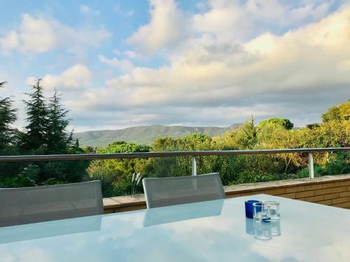 Architect Villa With Infinity Pool Near Beach&golf