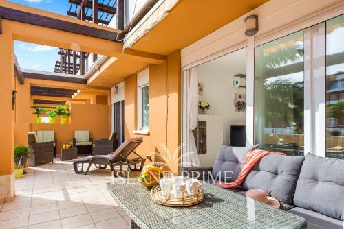 4x Bedrooms Poolside Apartment In Amarilla Golf