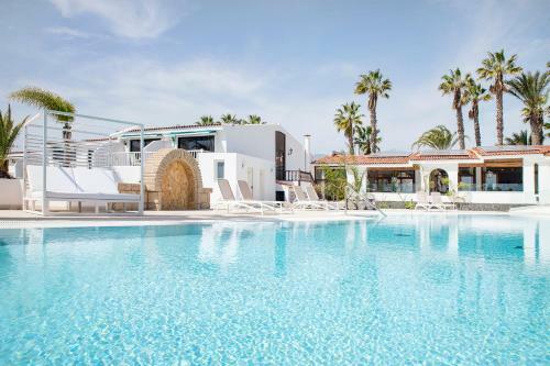 Apartamento The Club - Accommodation - Dining - Events