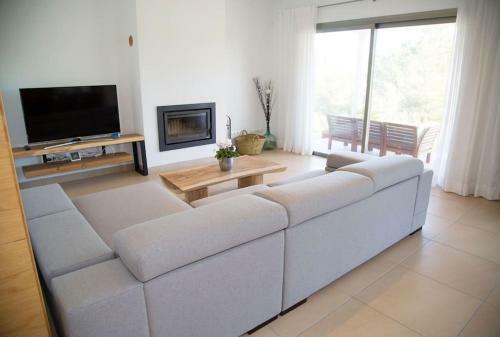 Modern Villa In Cala Jondal Porroig
