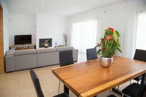 Modern Villa In Cala Jondal Porroig