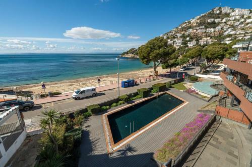 Apartamento �tico Primera L�nea Playa Canyelles