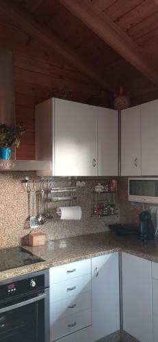 Acogedora Caba�a Con Piscina