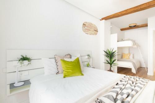Incre�ble, Amplio, C�modo Y C�ntrico Apartamento
