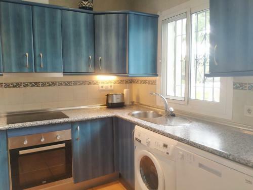 Apartamento Lovely 2 Bedroom In Oasis de Capistrano, Nerja