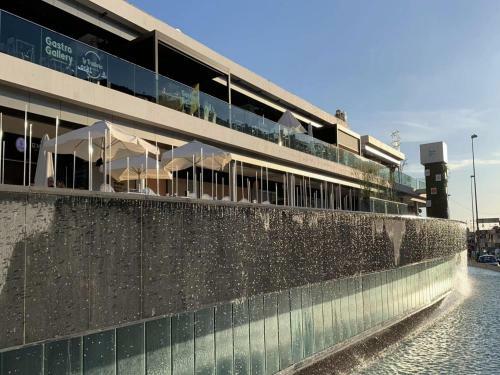 Modern Ground Floor Apartment , A Few Steps From The Beach