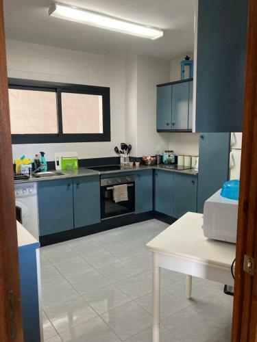 Espacioso Apartamento de Dos Dormitorios En Mijas